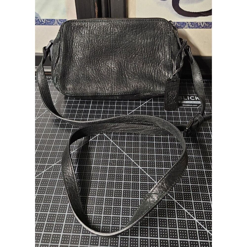 Vince Camuto women Riley Bubble lamb black metallic leather bag Crossbody